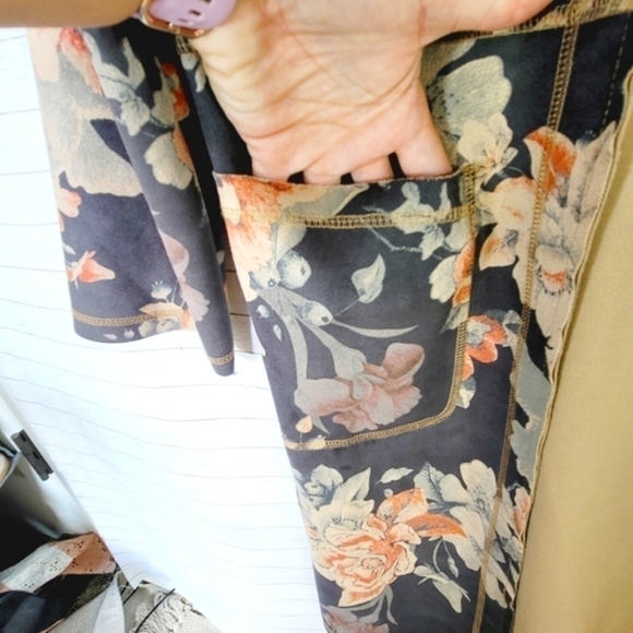 T TAHARI FAUX SUEDE FLORAL OPEN DRAPE JACKET, SZ SMALL - Picture 10 of 16